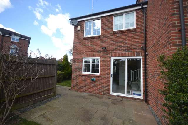  Image of 2 bedroom Semi-Detached house to rent in Benham Drive Spencers Wood Reading RG7 at Benham Drive Spencers Wood Reading, RG7 1FB