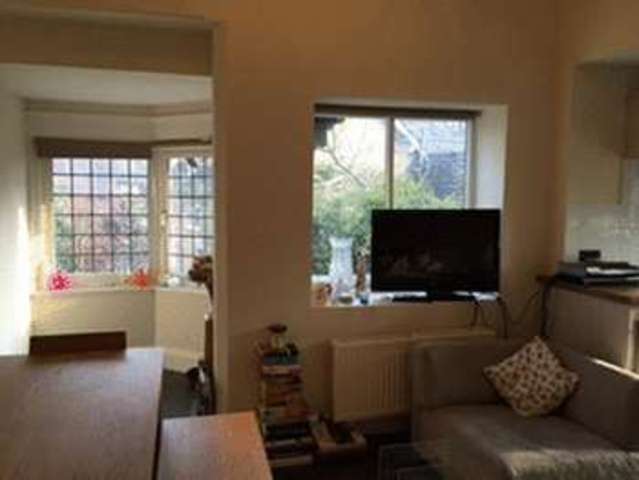  Image of 1 bedroom Flat to rent in Bentinck Road Altrincham WA14 at Bentinck Road  Altrincham, WA14 2BW
