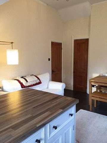  Image of 1 bedroom Flat to rent in Bentinck Road Altrincham WA14 at Bentinck Road  Altrincham, WA14 2BW