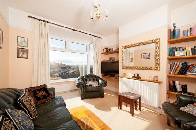  Image of 3 bedroom Bungalow for sale in Berea Road Torquay TQ1 at Berea Road Array St Marychurch, TQ1 1JP