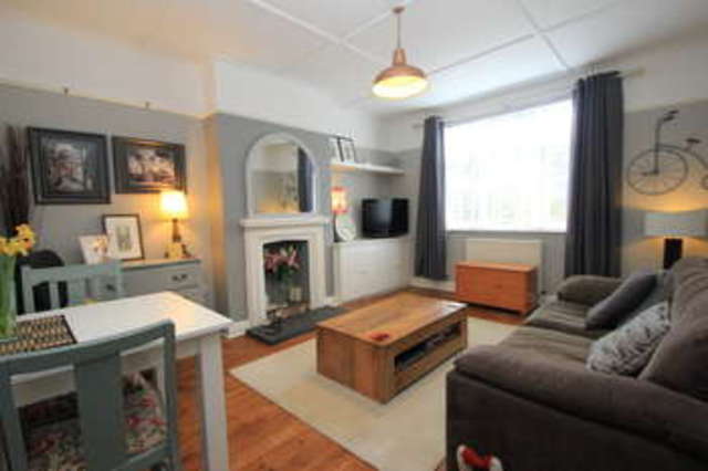 Image of 2 bedroom Ground Flat for sale in Berrylands Road Berrylands Surbiton KT5 at Surbiton Surrey, KT5 8QU