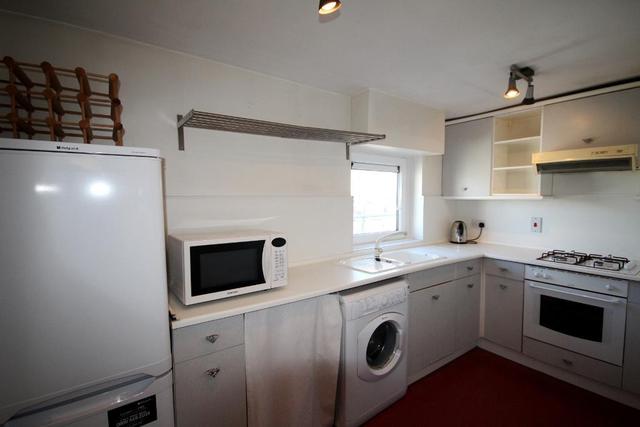  Image of 2 bedroom Flat to rent in Bethnal Green Road London E2 at Bethnal Green  London, E2 9QY
