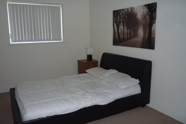  Image of 2 bedroom Flat to rent in Dunlop Street Warrington WA4 at Bevan Island Warrington Latchford, WA4 6AA