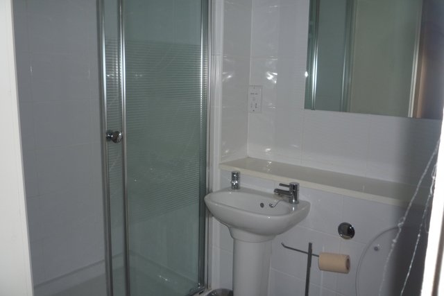  Image of 2 bedroom Flat to rent in Dunlop Street Warrington WA4 at Bevan Island Warrington Latchford, WA4 6AA