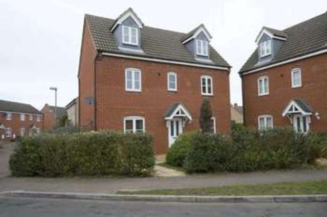  Image of 4 bedroom Detached house for sale in Bevington Way Eynesbury St. Neots PE19 at Bevington Way Eynesbury St. Neots, PE19 2HQ