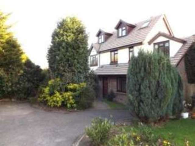  Image of 4 bedroom Detached house for sale in Byron Close Bishops Waltham Southampton SO32 at Bishops Waltham Southampton Bishop