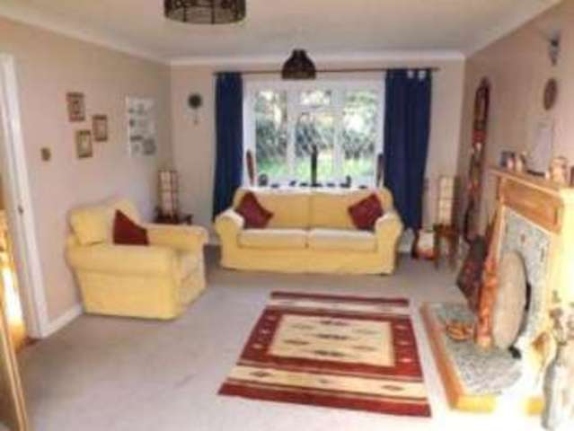  Image of 4 bedroom Detached house for sale in Byron Close Bishops Waltham Southampton SO32 at Bishops Waltham Southampton Bishop