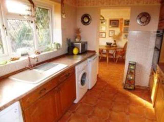  Image of 4 bedroom Detached house for sale in Byron Close Bishops Waltham Southampton SO32 at Bishops Waltham Southampton Bishop