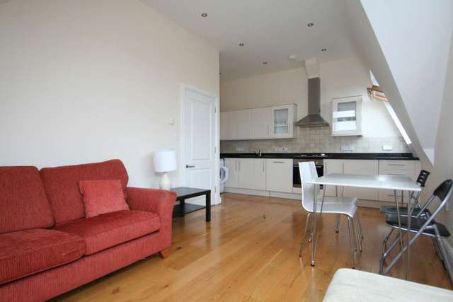  Image of 2 bedroom Flat to rent in Blandford Avenue Oxford OX2 at Blandford Avenue  Oxford, OX2 8EA