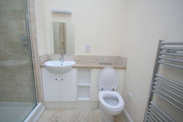  Image of 2 bedroom Flat to rent in Blandford Avenue Oxford OX2 at Blandford Avenue  Oxford, OX2 8EA