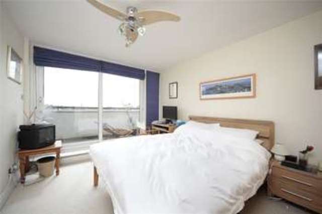  Image of 1 bedroom Flat for sale in Smugglers Way London SW18 at Smugglers Way Wandsworth Wandsworth Town, SW18 1EA