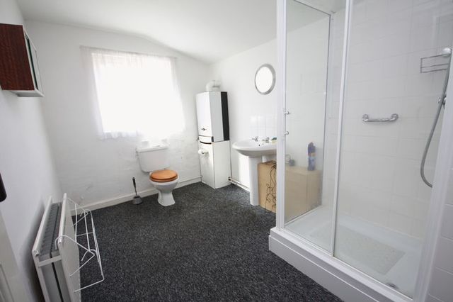  Image of 3 bedroom Terraced house for sale in Boosbeck Road Skelton-in-Cleveland Saltburn-by-the-Sea TS12 at Boosbeck Road Skelton-In-Cleveland Saltburn-By-The-Sea, TS12 2DD
