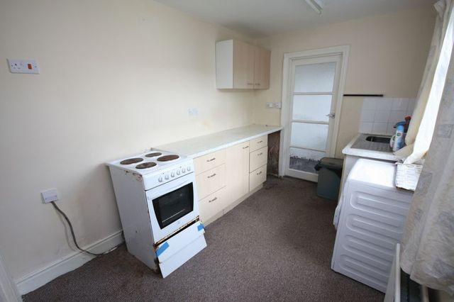  Image of 3 bedroom Terraced house for sale in Boosbeck Road Skelton-in-Cleveland Saltburn-by-the-Sea TS12 at Boosbeck Road Skelton-In-Cleveland Saltburn-By-The-Sea, TS12 2DD