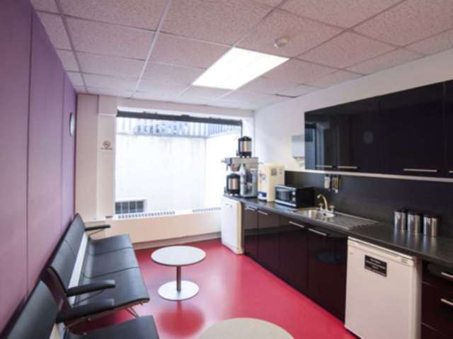  Image of Detached house to rent in Borough High Street London SE1 at Borough High Street  London, SE1 1LB