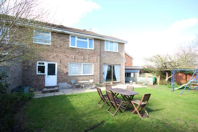  Image of 4 bedroom Semi-Detached house for sale in Braden Close Aylesbury HP21 at Braden Close Foxhills Aylesbury, HP21 7JU