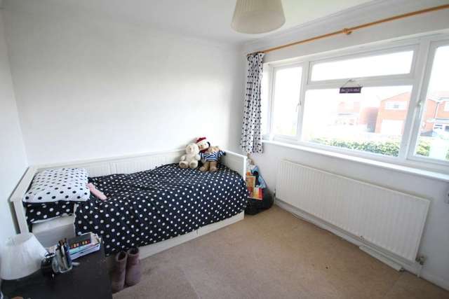  Image of 4 bedroom Semi-Detached house for sale in Braden Close Aylesbury HP21 at Braden Close Foxhills Aylesbury, HP21 7JU
