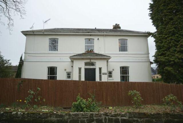  Image of 1 bedroom Flat for sale in Bretland Road Tunbridge Wells TN4 at Rusthall  Tunbridge Wells, TN4 8PB