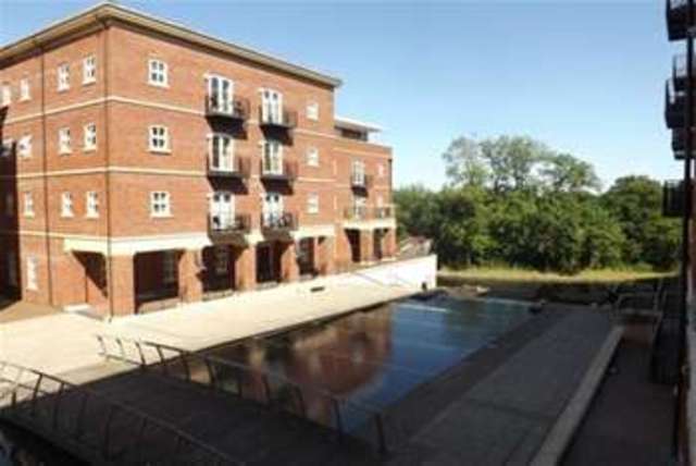  Image of 2 bedroom Flat to rent in Waterside Shirley Solihull B90 at Solihull, B90 1UD