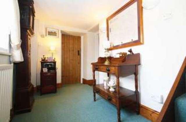  Image of 4 bedroom Detached house for sale in Bridgeway Cuddington Aylesbury HP18 at Bridgeway  Cuddington, HP18 0AW