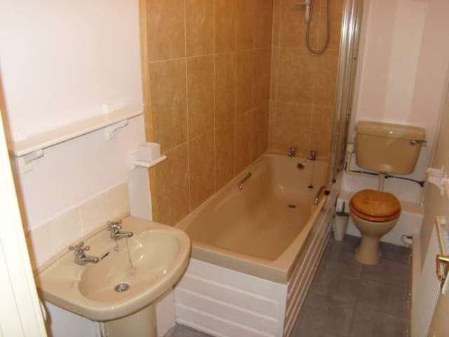  Image of Studio flat to rent in Bristol Road South Rednal Birmingham B45 at Bristol Road South Rednal Birmingham, B45 9TY