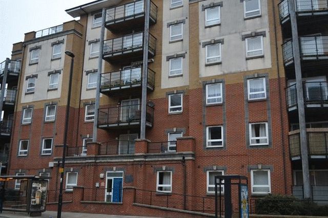  Image of 2 bedroom Flat to rent in Briton Street Southampton SO14 at Briton Street  Southampton, SO14 3EN