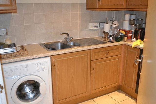  Image of 2 bedroom Flat to rent in Briton Street Southampton SO14 at Briton Street  Southampton, SO14 3EN