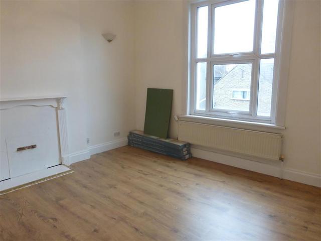  Image of 1 bedroom Flat to rent in Broad Green Avenue Croydon CR0 at CROYDON  CROYDON, CR0 2ST