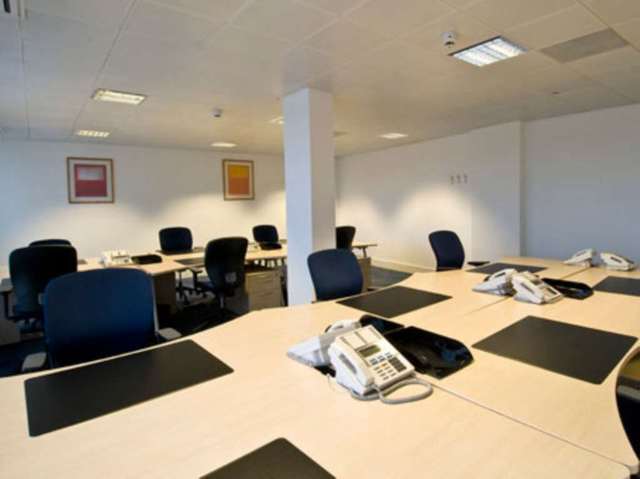  Image of Detached house to rent in Broadway London SW1H at St James`s SW1H London, SW1H 0RG
