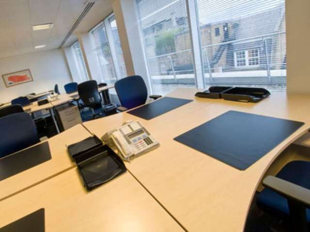  Image of Detached house to rent in Broadway London SW1H at St James`s SW1H London, SW1H 0RG