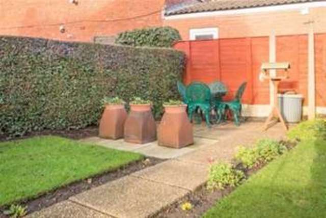  Image of 2 bedroom Detached house to rent in Brookdale Road Sutton-in-Ashfield NG17 at Sutton-in-Ashfield, NG17 4LP