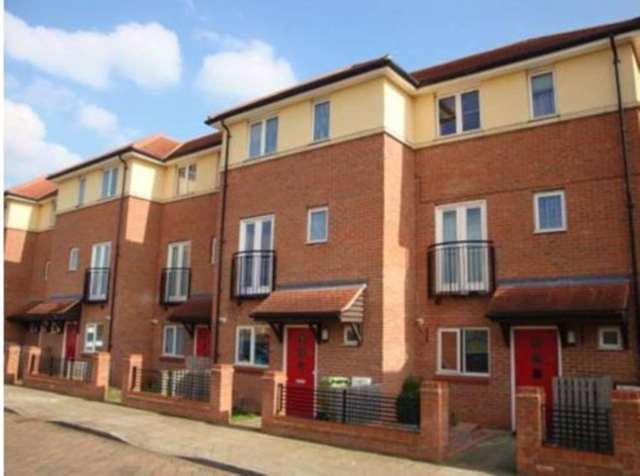  Image of 4 bedroom Town House for sale in Seaton Grove Broughton Milton Keynes MK10 at Seaton Grove Broughton Milton Keynes, MK10 9NA