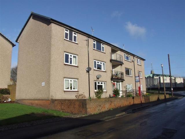  Image of 2 bedroom Flat for sale in Brunswick Gardens Halifax HX1 at Halifax  Halifax, HX1 5HJ
