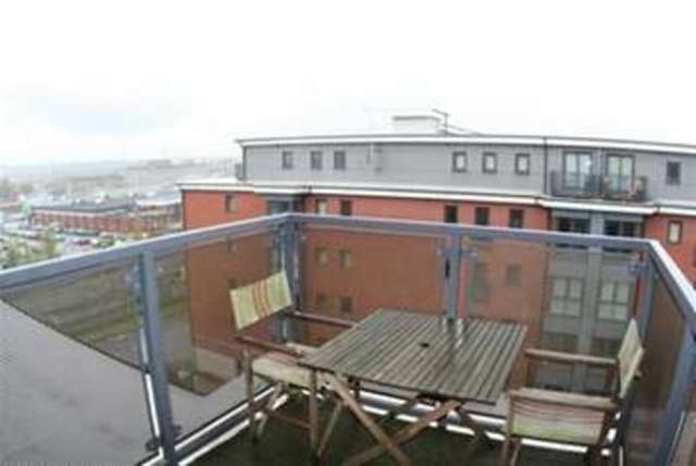  Image of 2 bedroom Flat to rent in Central Way Warrington WA2 at Warrington, WA2 7TJ