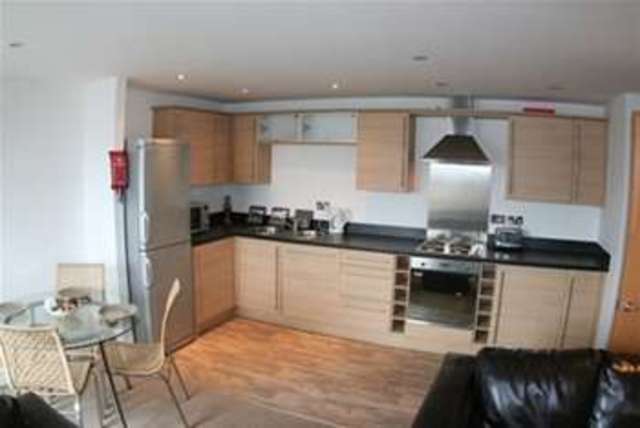  Image of 2 bedroom Flat to rent in Central Way Warrington WA2 at Warrington, WA2 7TJ