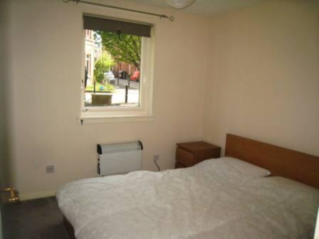  Image of 2 bedroom Flat to rent in Bryson Road Edinburgh EH11 at Fountainbridge Edinburgh Edinburgh, EH11 1DR