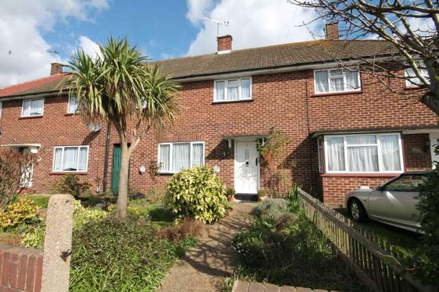  Image of 4 bedroom Detached house for sale in Burns Close Erith DA8 at Burns Close  Erith, DA8 2DB