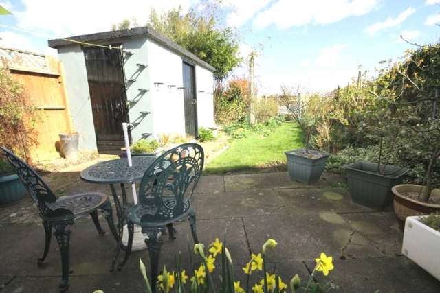  Image of 4 bedroom Detached house for sale in Burns Close Erith DA8 at Burns Close  Erith, DA8 2DB