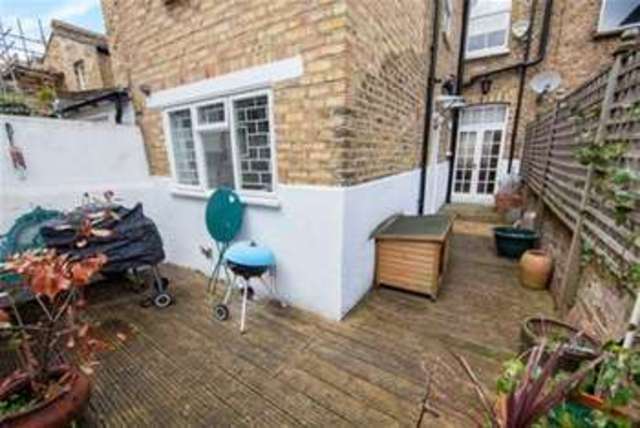  Image of 4 bedroom Detached house to rent in Burnthwaite Road London SW6 at London, SW6 5BE