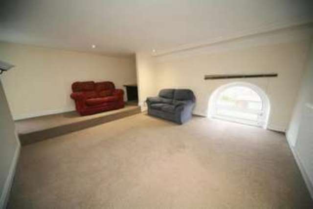  Image of 3 bedroom Apartment to rent in Bury Road Rawtenstall Rossendale BB4 at BURY ROAD RAWTENSTALL ROSSENDALE, BB4 6EH