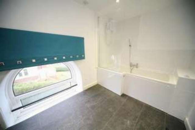  Image of 3 bedroom Apartment to rent in Bury Road Rawtenstall Rossendale BB4 at BURY ROAD RAWTENSTALL ROSSENDALE, BB4 6EH