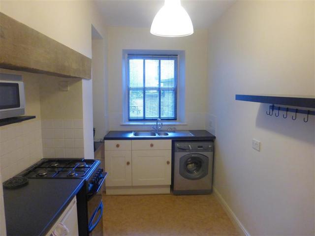  Image of 2 bedroom Apartment to rent in Arkwright Square Bakewell DE45 at Buxton Road  Bakewell, DE45 1DA