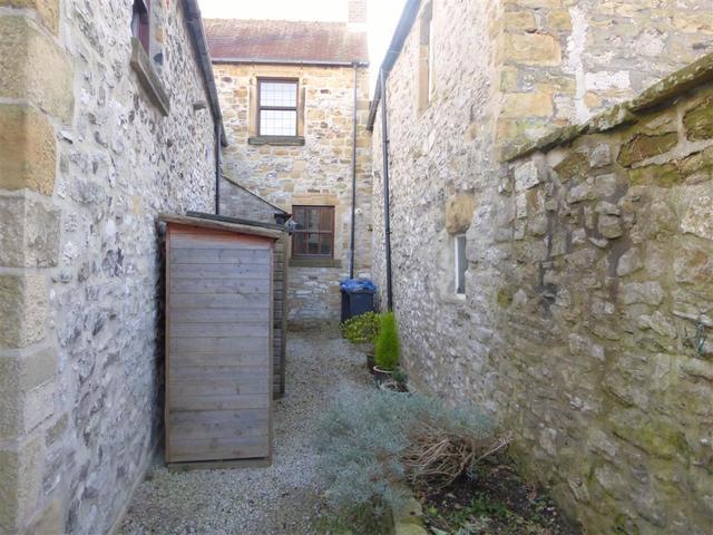  Image of 2 bedroom Apartment to rent in Arkwright Square Bakewell DE45 at Buxton Road  Bakewell, DE45 1DA