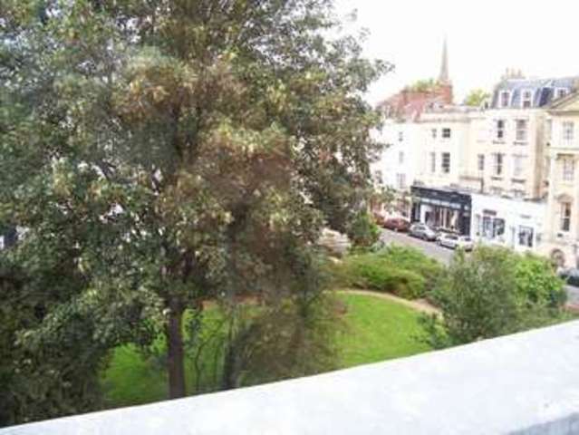  Image of 1 bedroom Flat to rent in Caledonia Place Clifton Bristol BS8 at Caledonia Place  Bristol, BS8 4DN