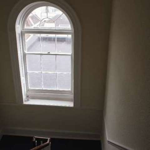  Image of 1 bedroom Flat to rent in Caledonia Place Clifton Bristol BS8 at Caledonia Place  Bristol, BS8 4DN