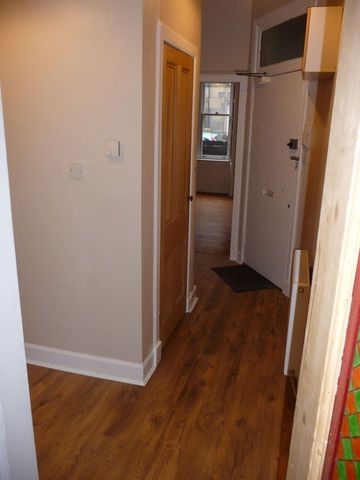  Image of 2 bedroom Flat to rent in Caledonian Place Edinburgh EH11 at Dalry Edinburgh Edinburgh, EH11 2AR