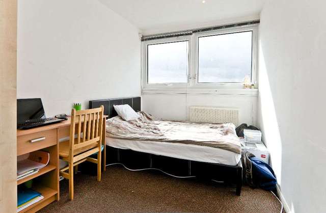  Image of 3 bedroom Apartment to rent in Castle Mead Camberwell Road London SE5 at Camberwell Road Camberwell London, SE5 0EB