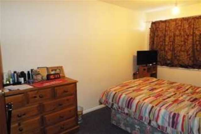 Image of 2 bedroom Flat to rent in Canada Way Worcester WR2 at Worcester, WR2 4XA