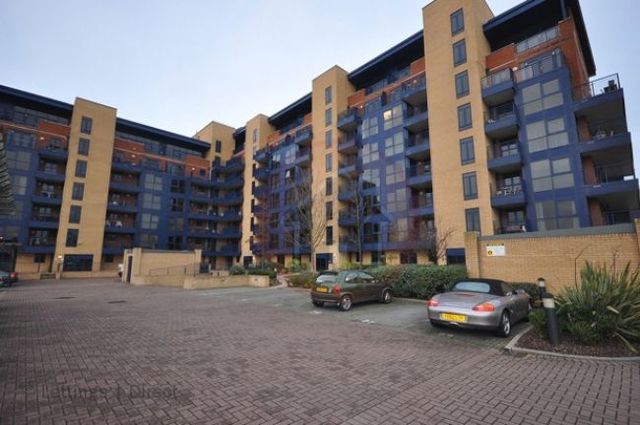  Image of 2 bedroom Flat to rent in Canute Road Southampton SO14 at Canute Road Ocean Village Southampton, SO14 3FY