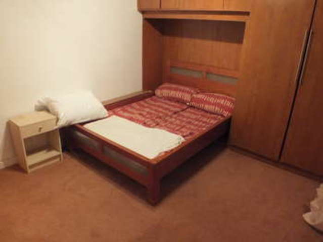  Image of 3 bedroom Terraced house to rent in Cardiff Road Reading RG1 at Reading Berkshire Reading, RG1 8ET