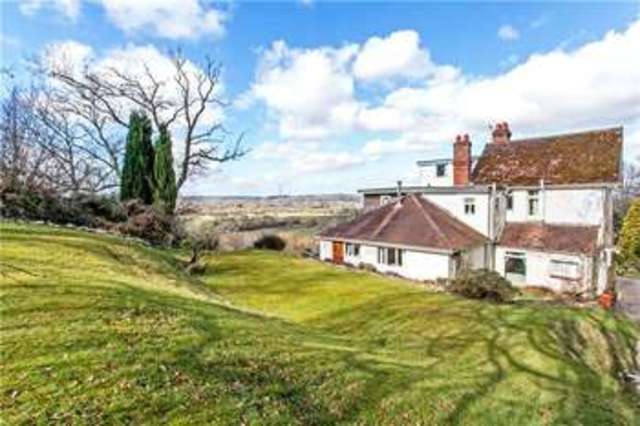  Image of 6 bedroom Detached house for sale in Castle Hill Woodgreen Fordingbridge SP6 at Woodgreen Fordingbridge Woodgreen, SP6 2AX